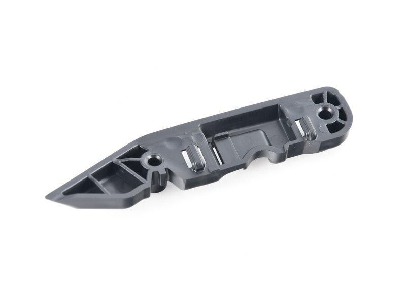 Направляющая бампера справа вверху