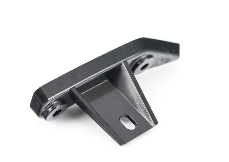 G20/G21/G28 Направляющая бампера слева внизу - M -