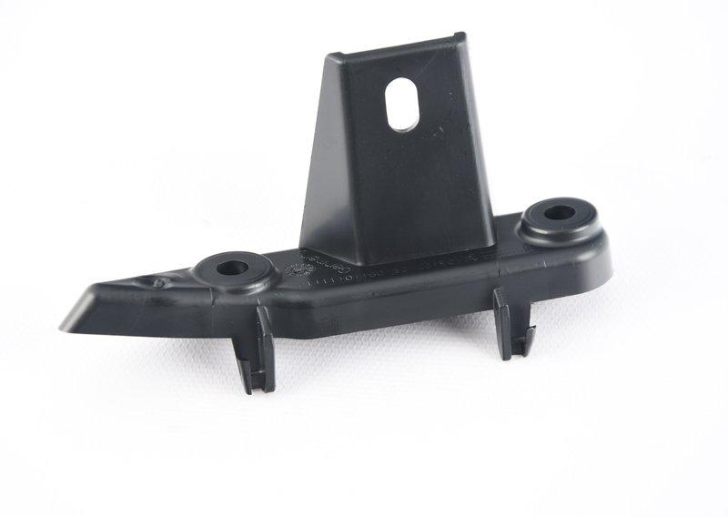 Направляющая бампера справа внизу