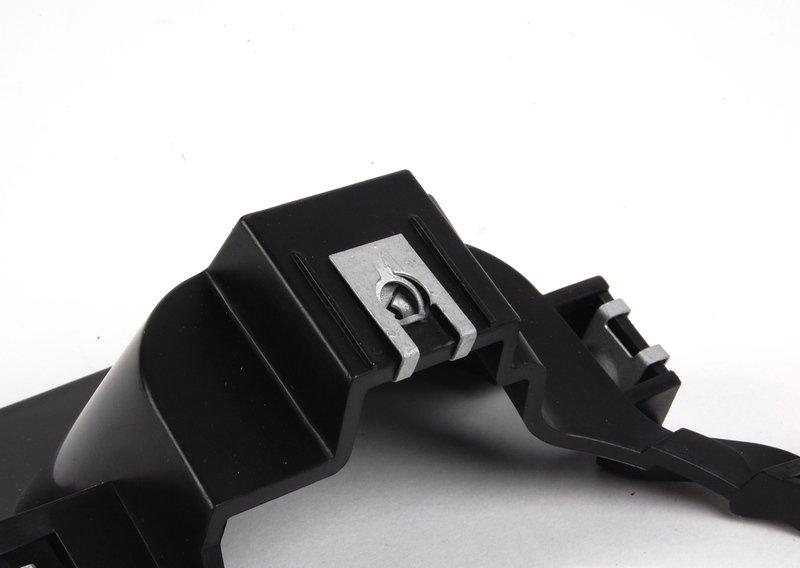 Крепление противотуманной фары Л