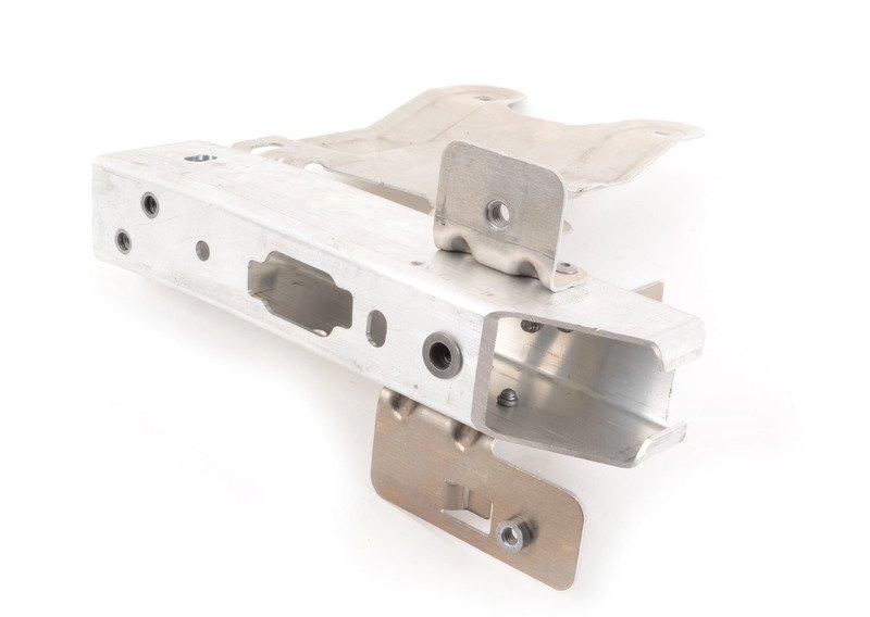 F87 M2/F80 M3/F82 M4 деформирующийся элемент