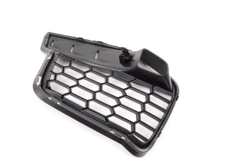 F85/F86 решетка бампера правая