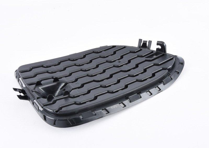 F25 решетка левая боковая М пакет