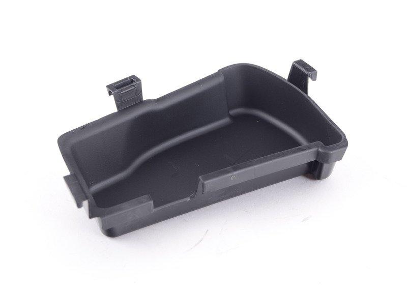 заглушка П сторона ЛF10 рестайл м пакет