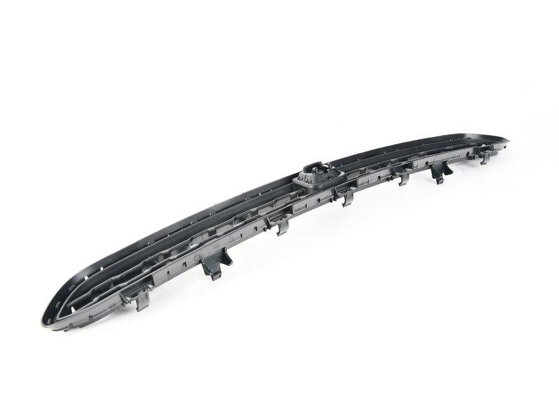 F25/F26 центральная решетка i-Cam M-tech