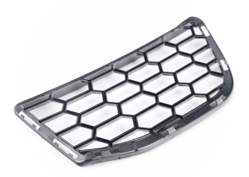 F97/F98 решетка бампера левая