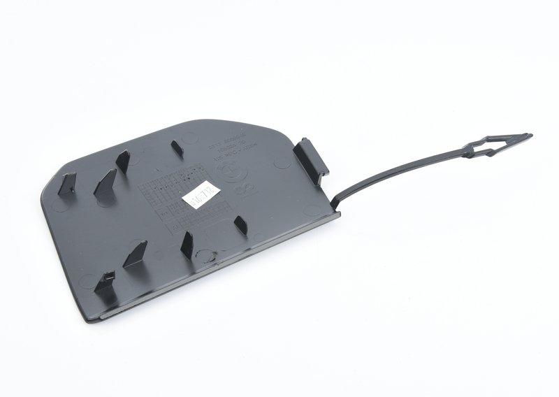 G06 левая накладка передней буксировочной проушины M-tech