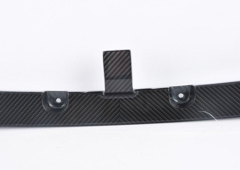 Передний спойлер