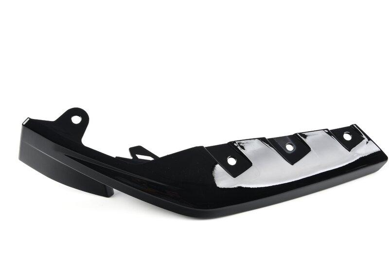 G82  Накладка переднего бампера левая