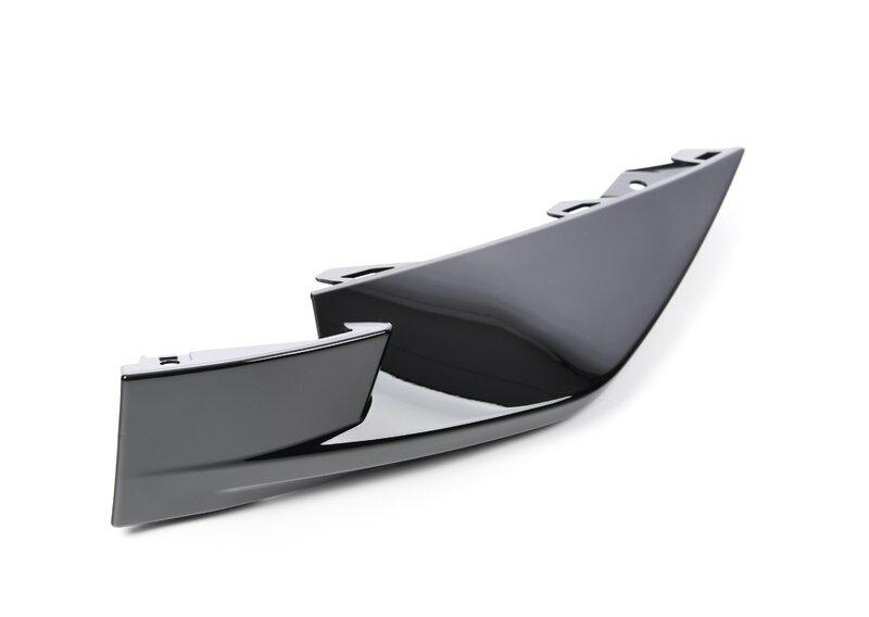 G80/G82 правая нижняя накладка бампера