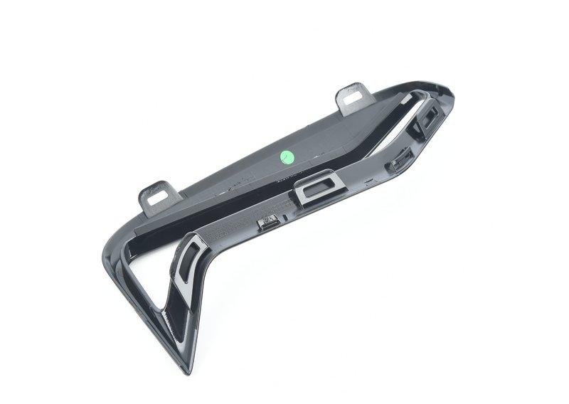 G20 Декоративная накладка боковой решетки Л