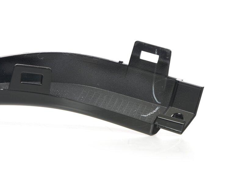 Рамка декоративной решетки снаружи снизу