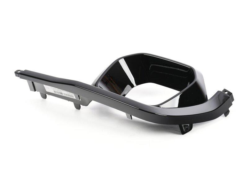 Защит.накладка воздуховода середина лев.