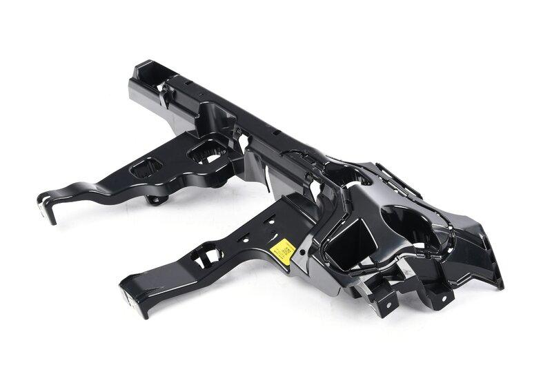 Боковая направляющая бампера П