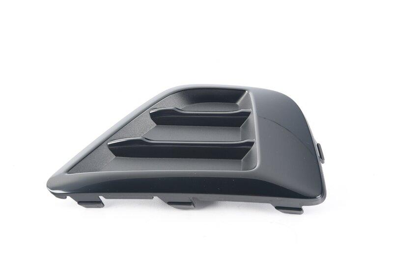 Накладка противотуманной фары Л