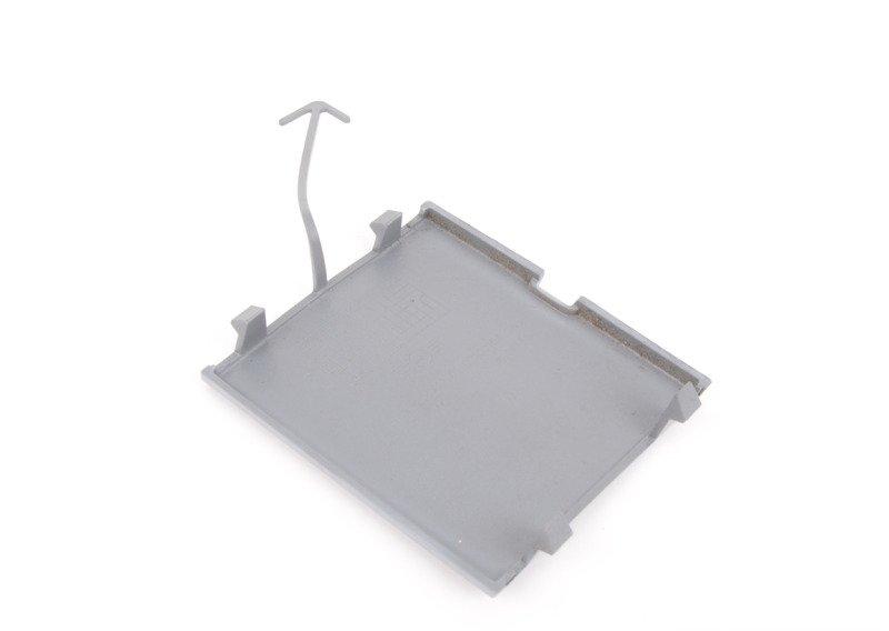 Крышка буксирной проушины