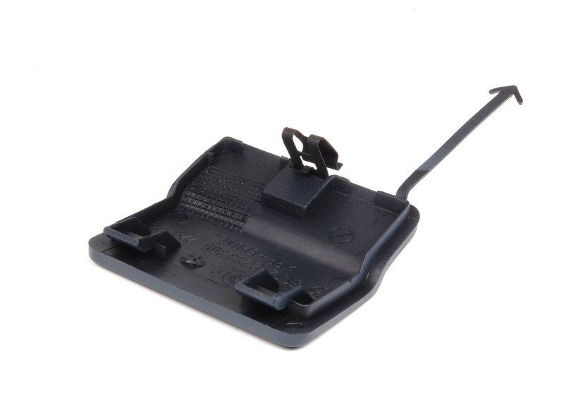 Крышка буксирной проушины загрунтов.