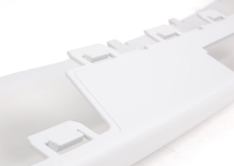 Щиток заднего бампера, загрунт.