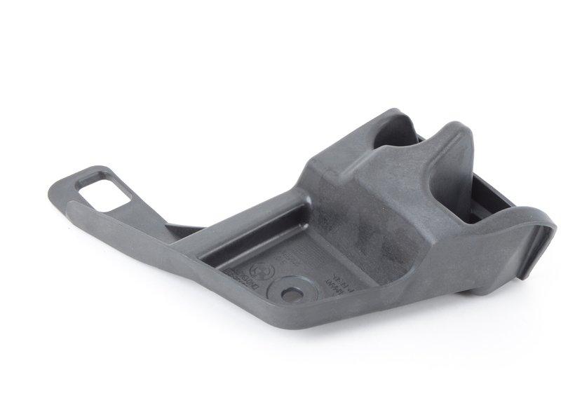 Крепление заднего бампера правый угол