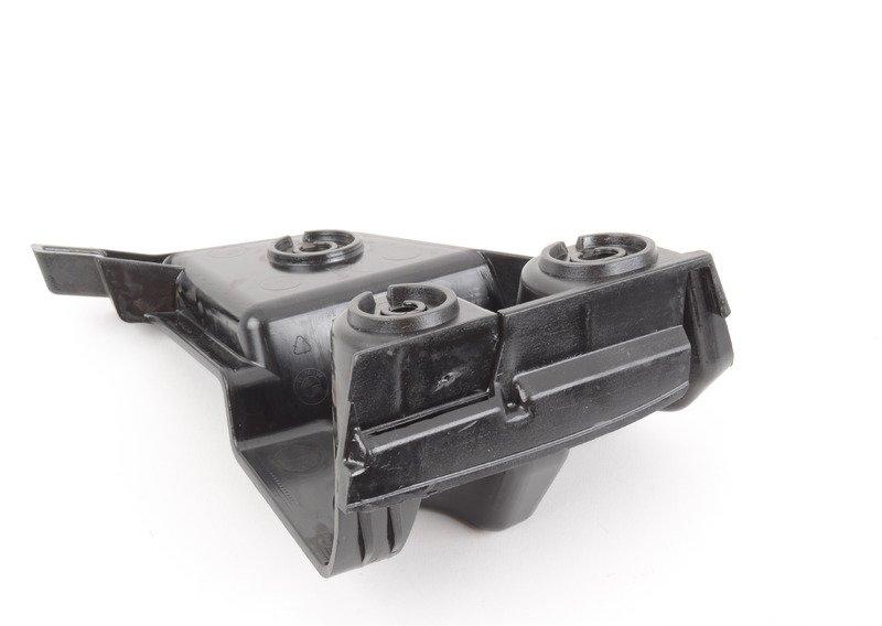 Крепление заднего бампера правый угол