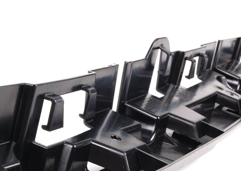 E46 Направляющая заднего бампера