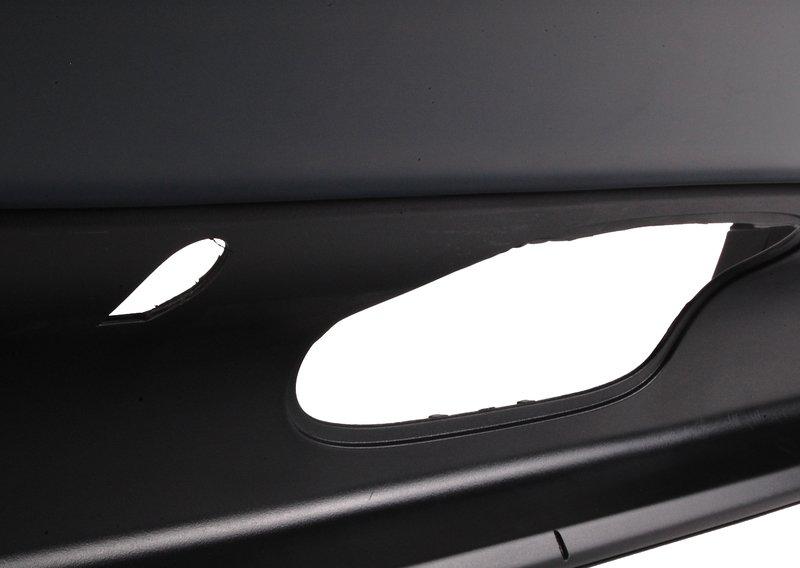 Облицовка заднего бампера,загрунтован.