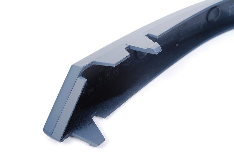 Накладка блока задних фонарей,загрунт. Л