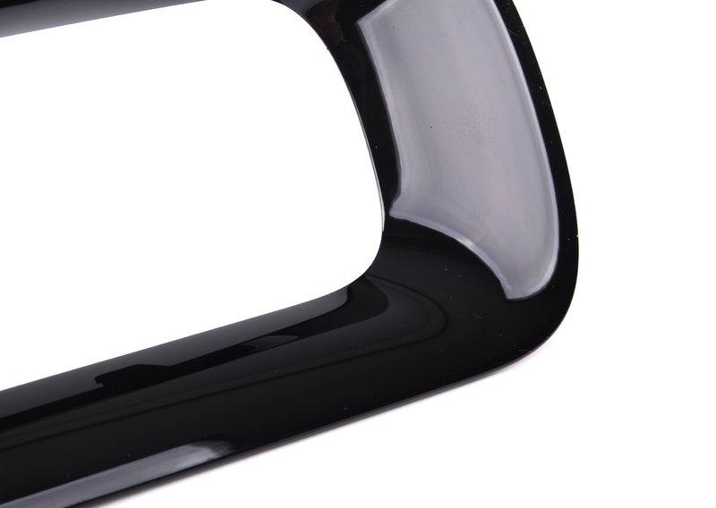 Рамка заднего противотуманного фонаря П