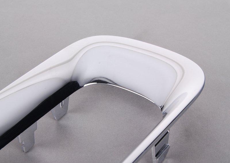 Рамка заднего противотуманного фонаря Л