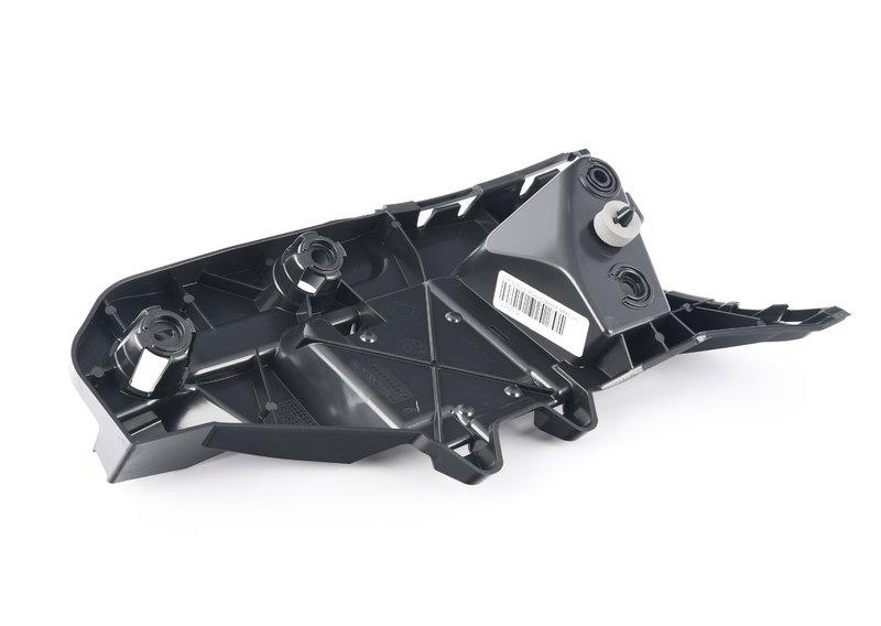 Крепление заднего бампера левый угол