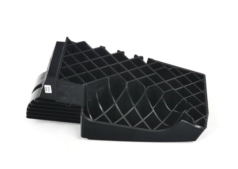 Расширение заднего бампера прав.