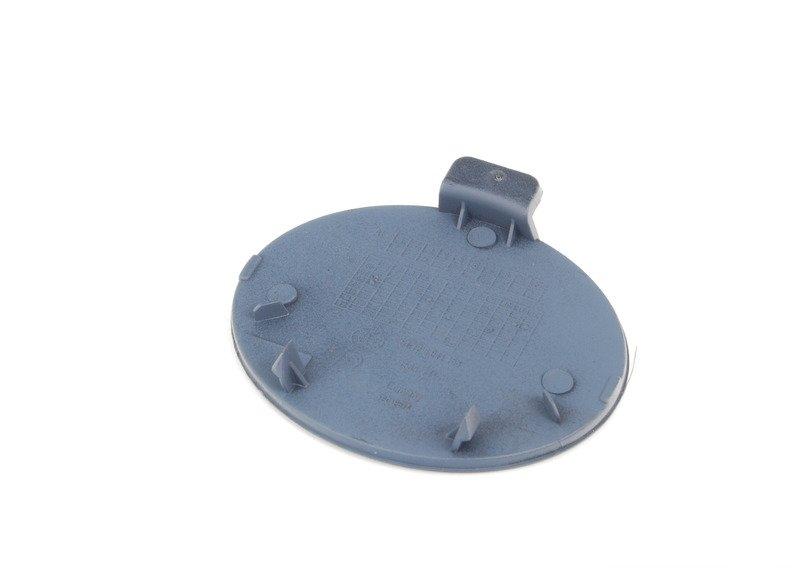 Крышка буксирной проушины загрунтов.