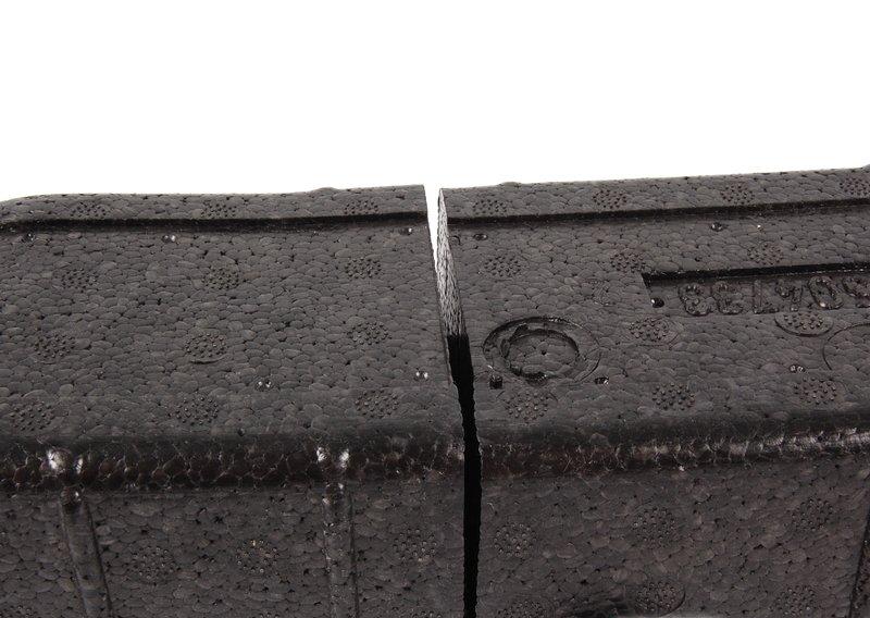 Дет.из пеномат.легкой констр.зад.бампера