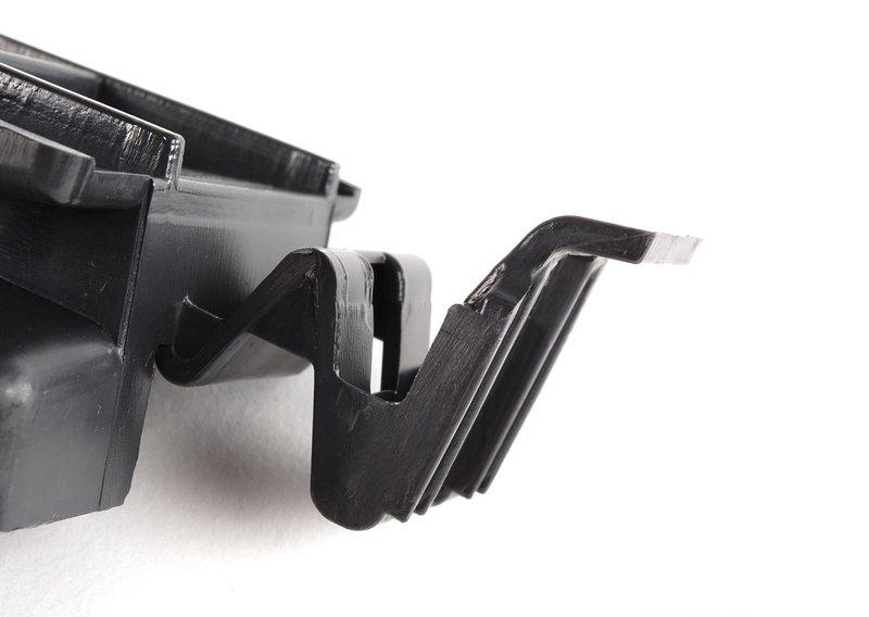 Крепление крыла Л