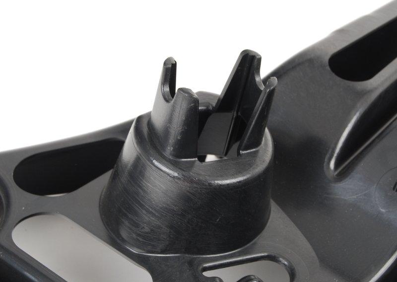 Крепление бампера Л Зд