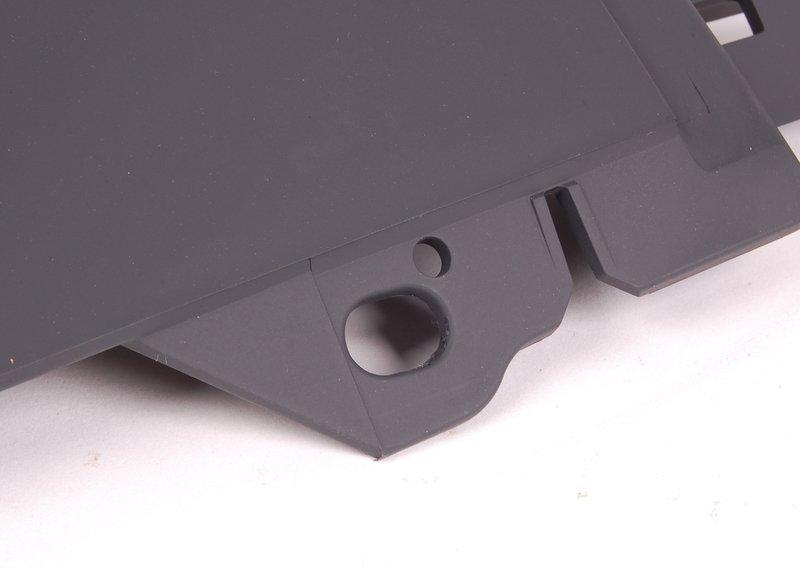 НАКЛАДКА НА ДИФФУЗОР ЗАГРУНТОВАННАЯ E60