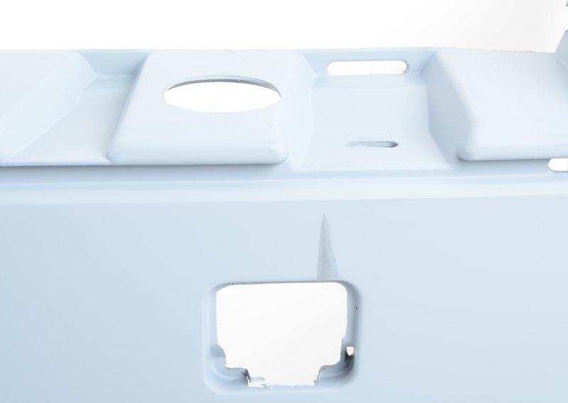 Облицовка заднего бампера,загрунтован.