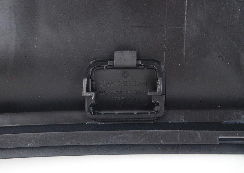 Облицовка заднего бампера,загрунтован.