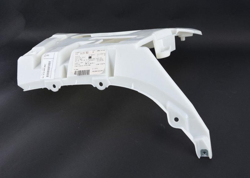 Боковая направляющая бампера Л