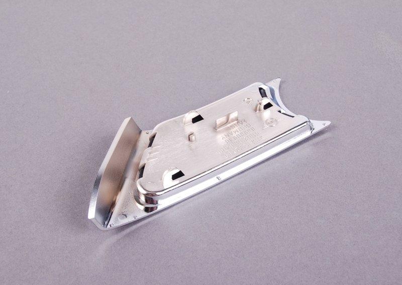 Декоративная накладка боковой стороны