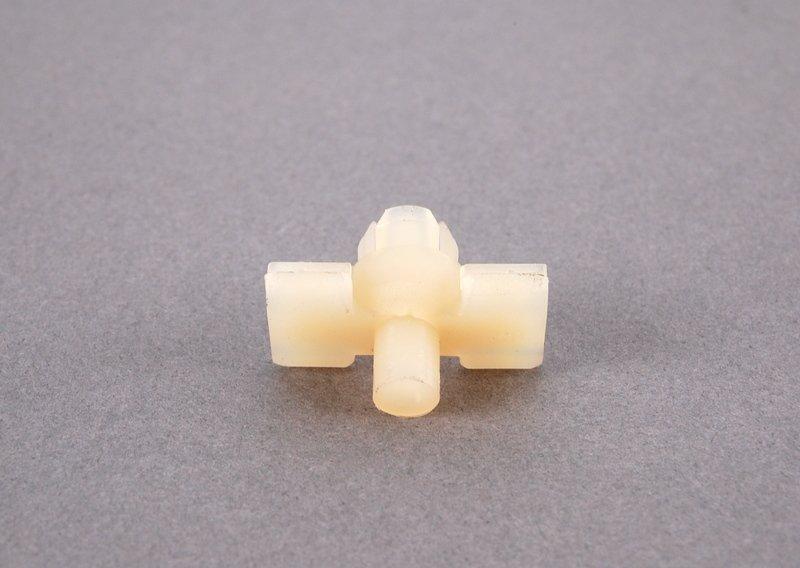 Зажим планки