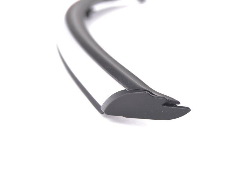 Декоративная планка заднего стекла