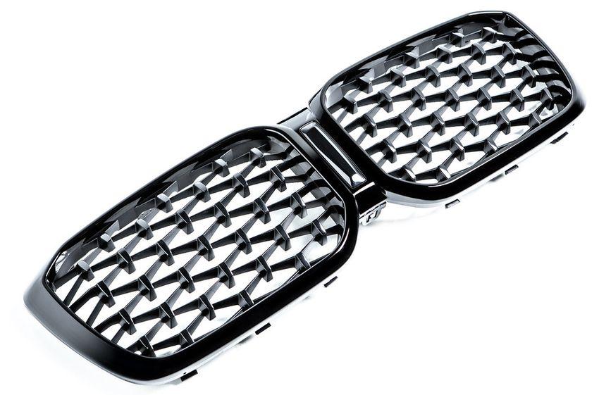 G02N передняя решетка черная глянцевая под парковку