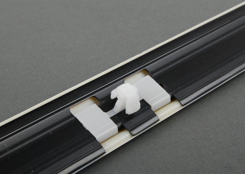 Защитная планка двери загрунтованная П