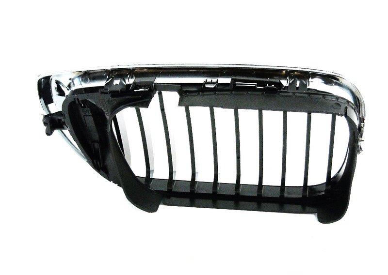 Декоративная решетка капота