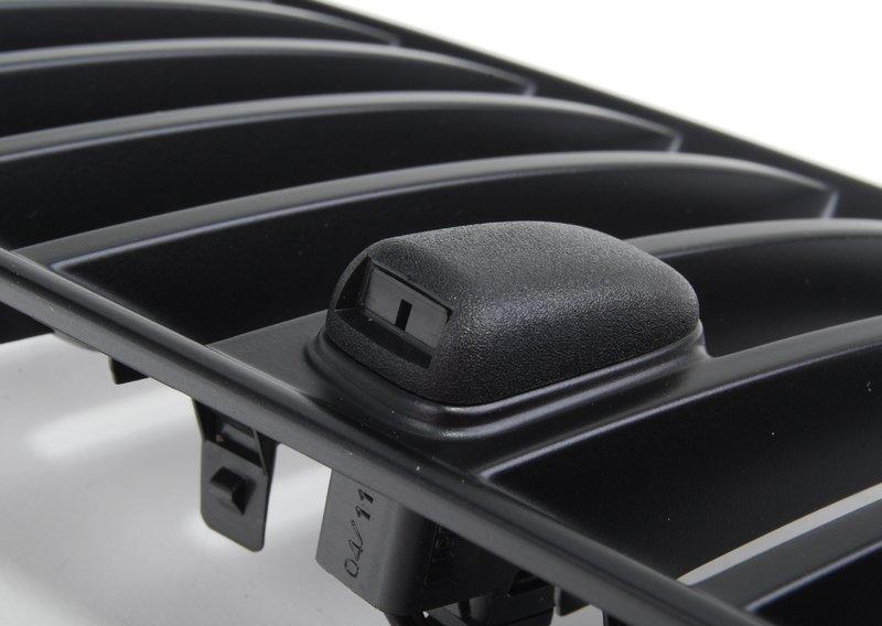 Декоративная решетка возд.впуск.сопла Л