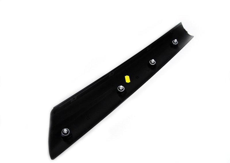 Накладка передней стойки Л