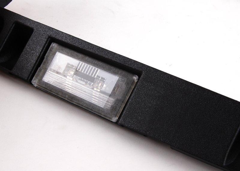 Ручка багажной двери с кнопкой