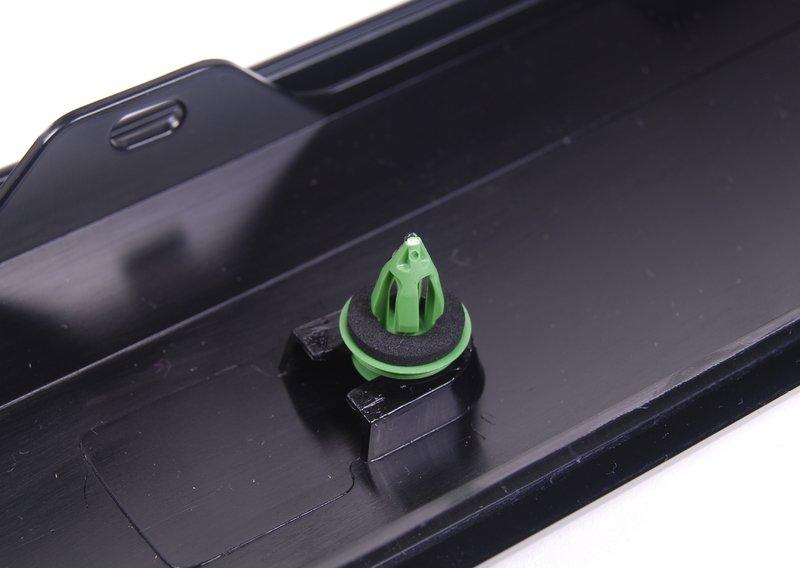 Накладка передней стойки П