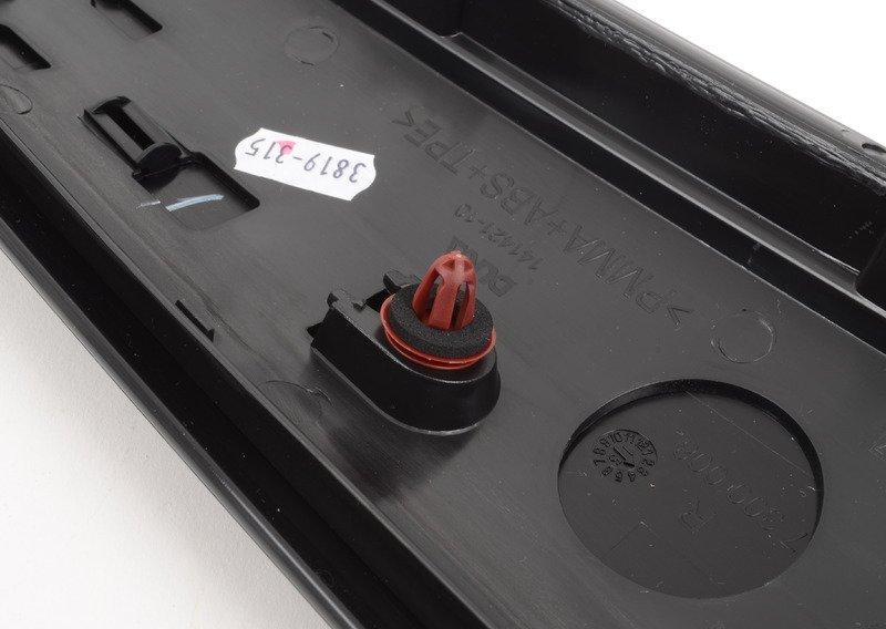 Накладка передней стойки П